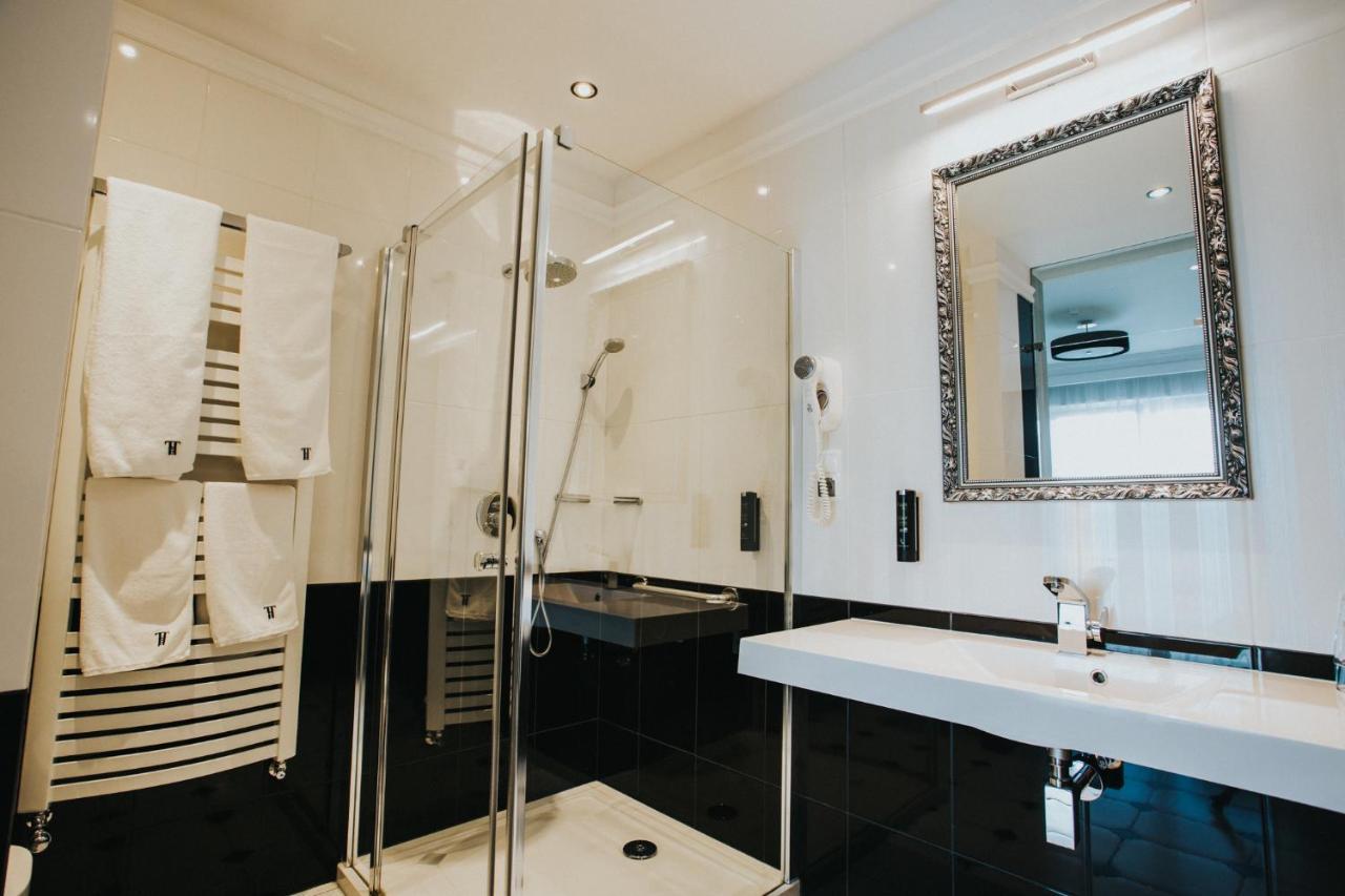 Hotel Toscania Włoszakowice エクステリア 写真