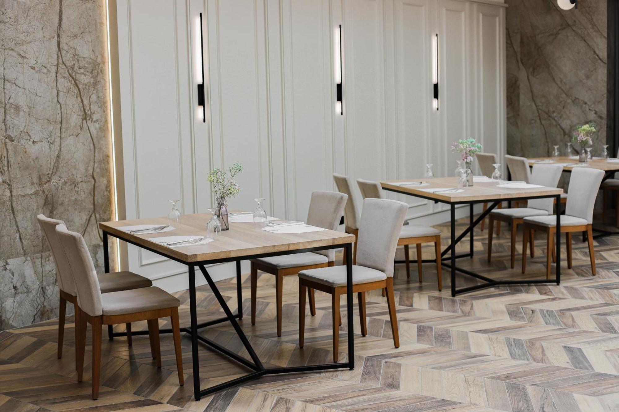 Hotel Toscania Włoszakowice エクステリア 写真