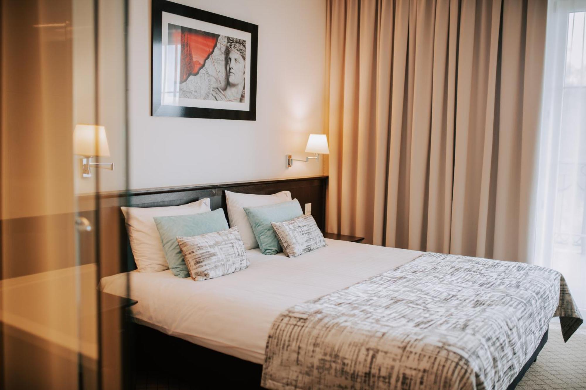 Hotel Toscania Włoszakowice エクステリア 写真