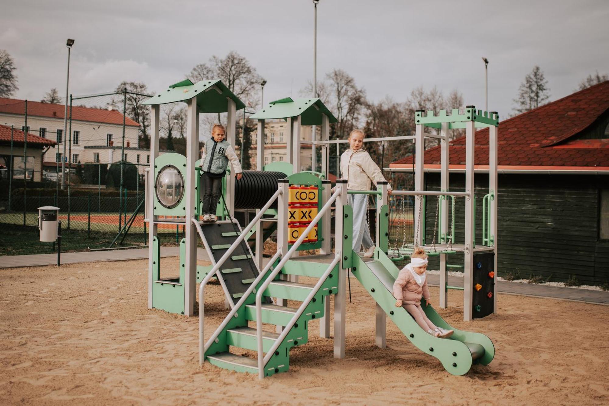 Hotel Toscania Włoszakowice エクステリア 写真