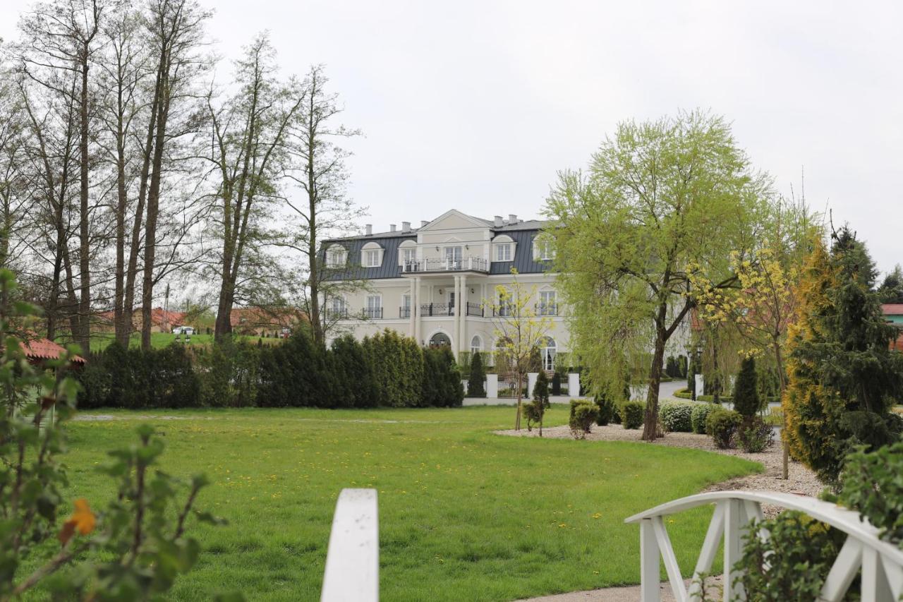 Hotel Toscania Włoszakowice エクステリア 写真
